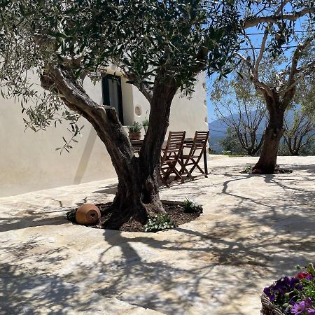 Petra & Elia Villa Megala Chorafia Exteriör bild